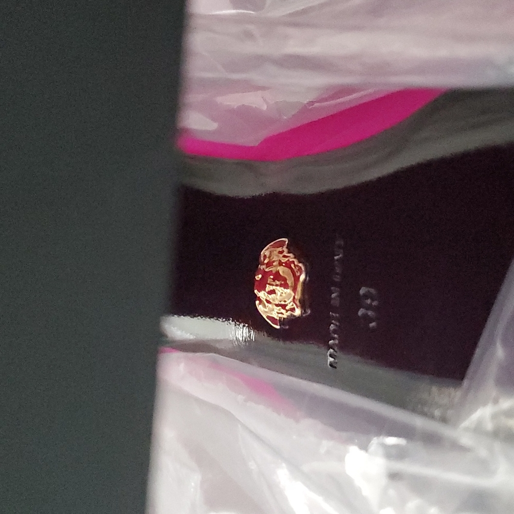 SOLD-----LAST CHANCE!! - NWT VERSACE MEDUSA AEVITAS PLATFORM PUMPS - Picture 12 of 17